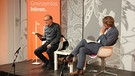 Lesung in Augsburg mit Edgar Selge und Moderator Knut Cordsen | Bild: BR