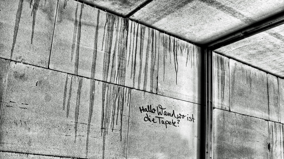 Beton-Wände mit Graffiti | Bild: picture-alliance | Karl-Heinz Spremberg / CHROMORANGE