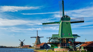 Windmühlen in den Niederlanden | Bild: picture alliance / Shotshop | Dmitry Rukhlenko